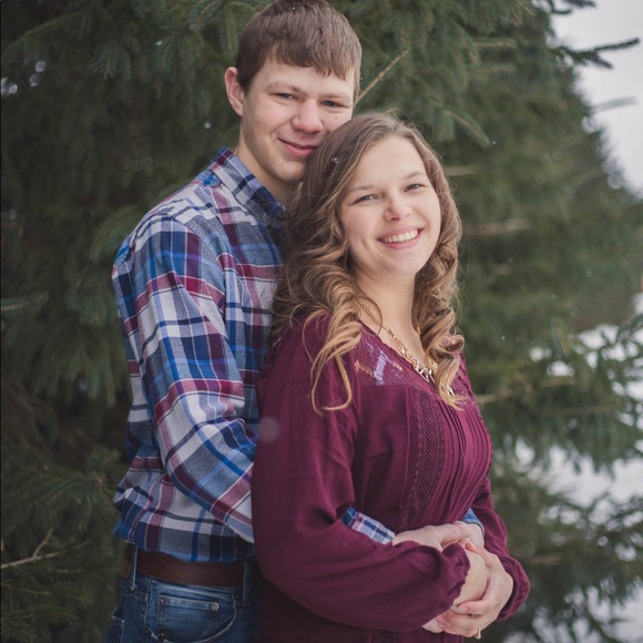 Meet your Posher, Anne - Picture 1 of 1